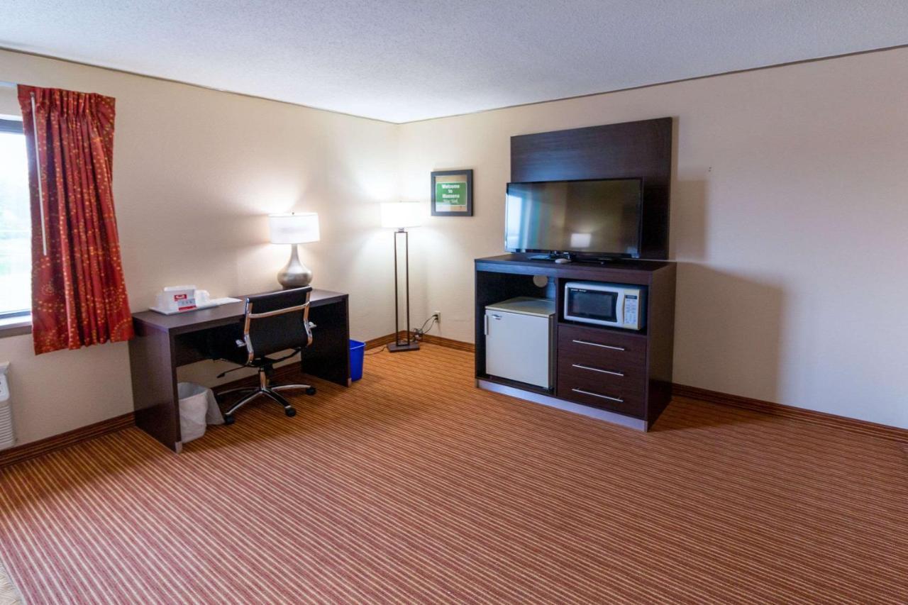 Surestay By Best Western Massena Luaran gambar