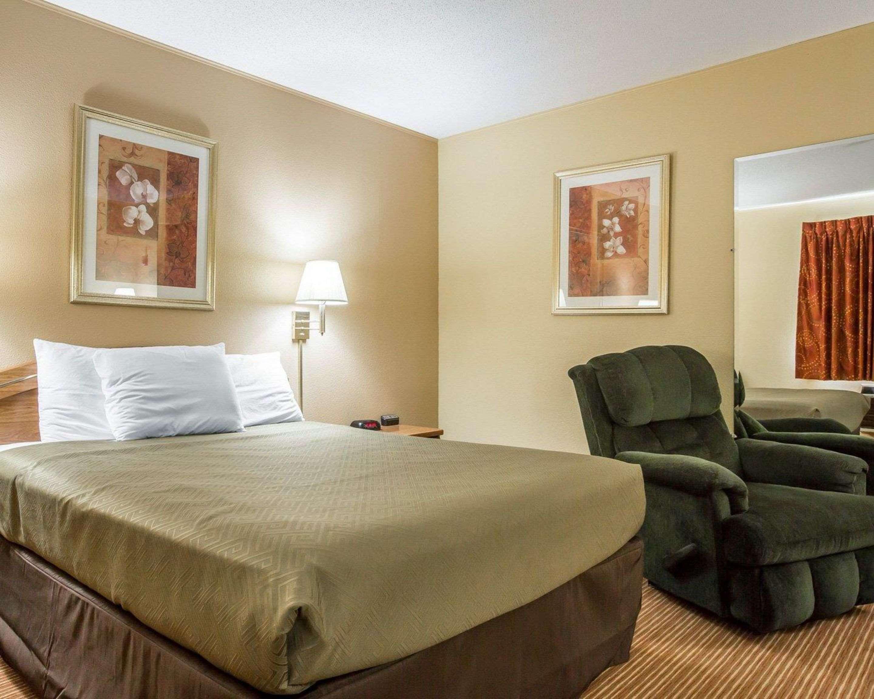 Surestay By Best Western Massena Luaran gambar