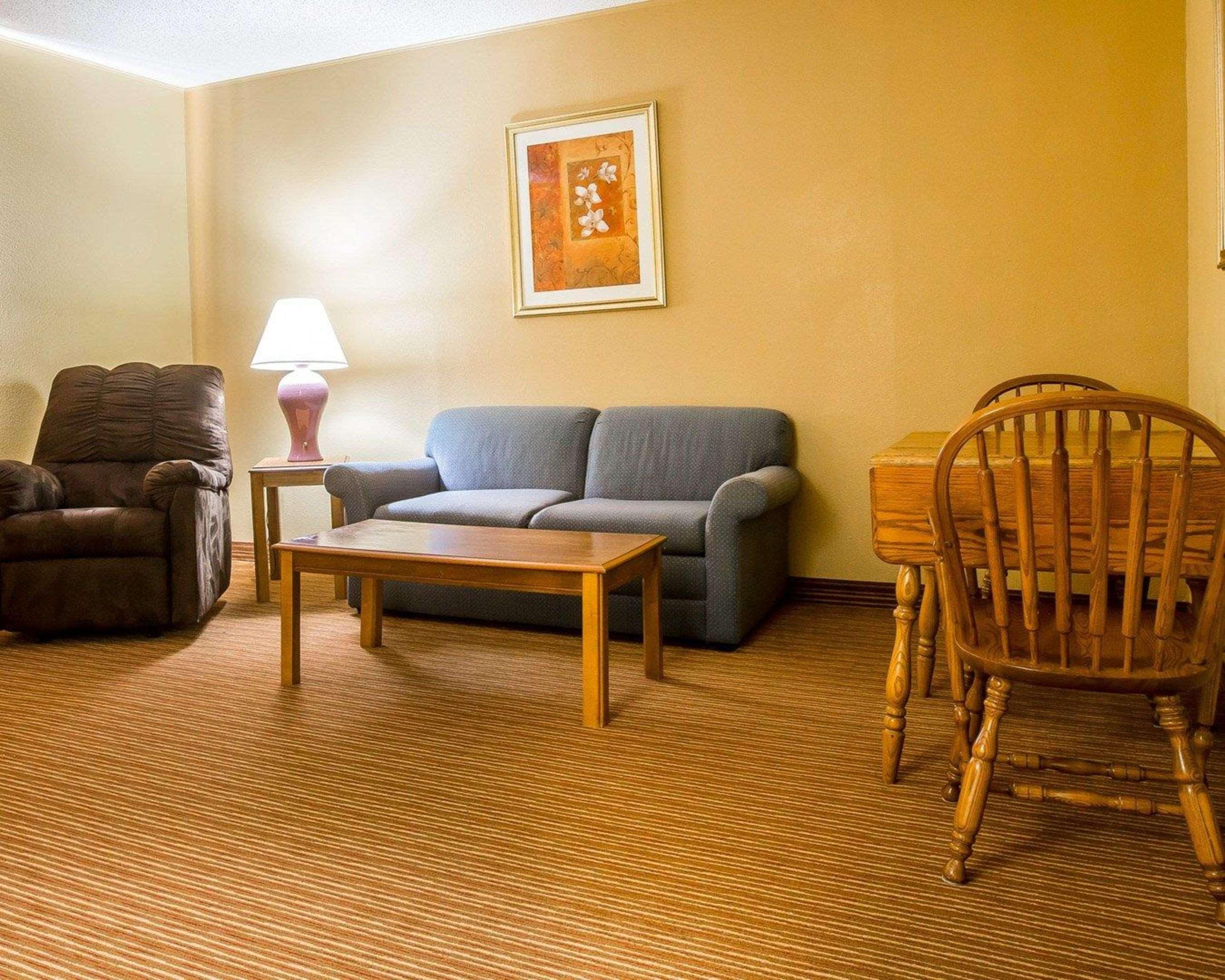 Surestay By Best Western Massena Luaran gambar