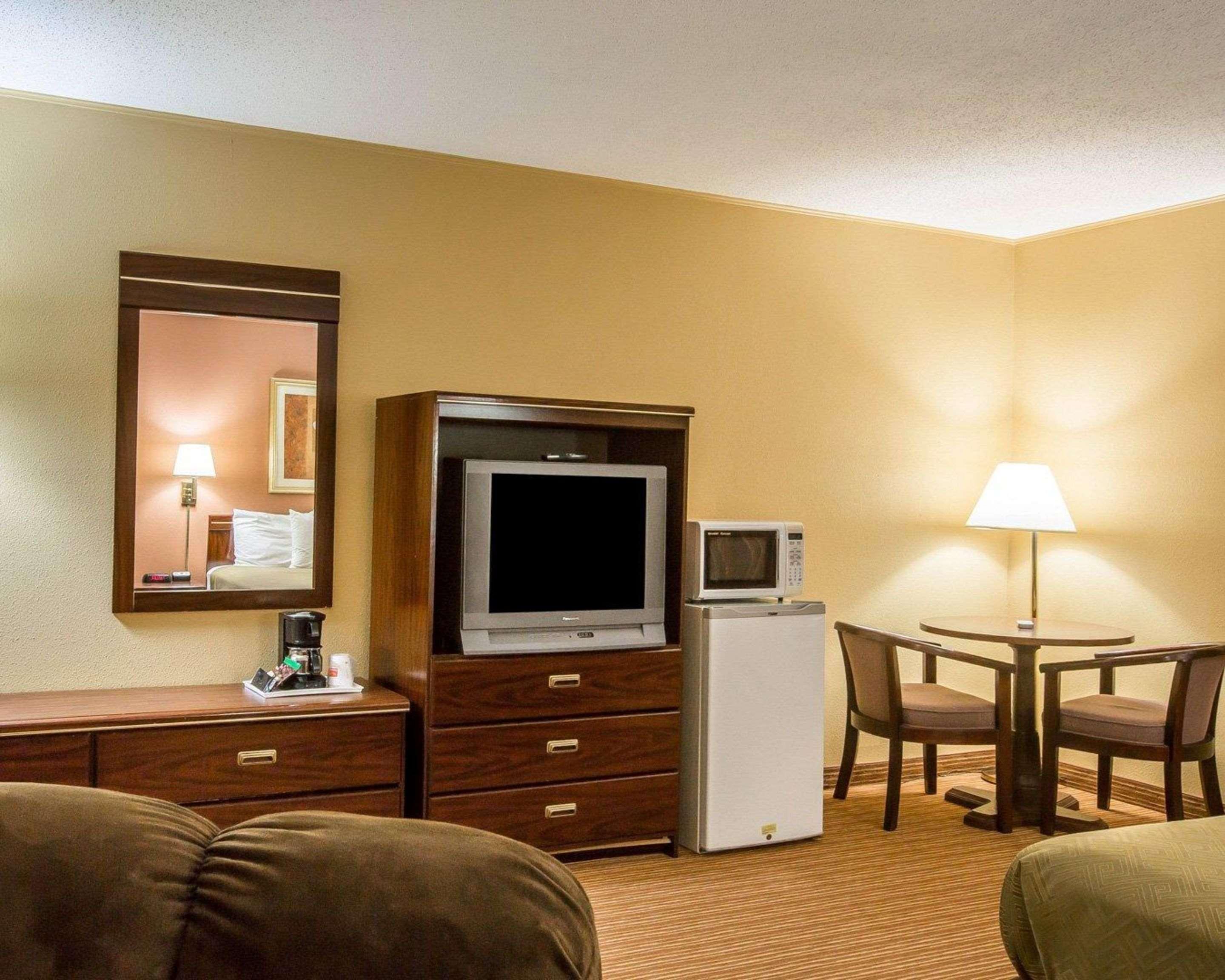 Surestay By Best Western Massena Luaran gambar