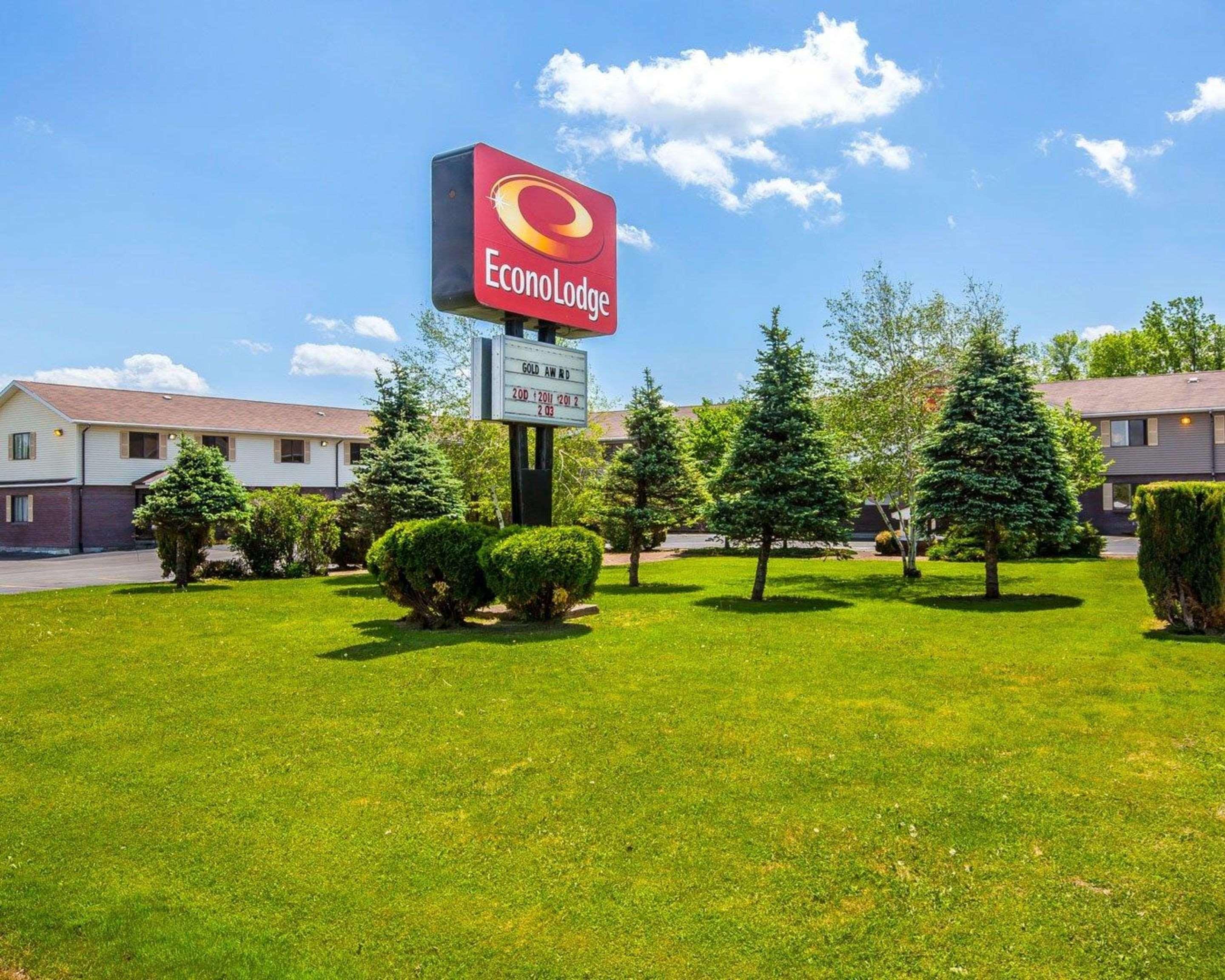 Surestay By Best Western Massena Luaran gambar