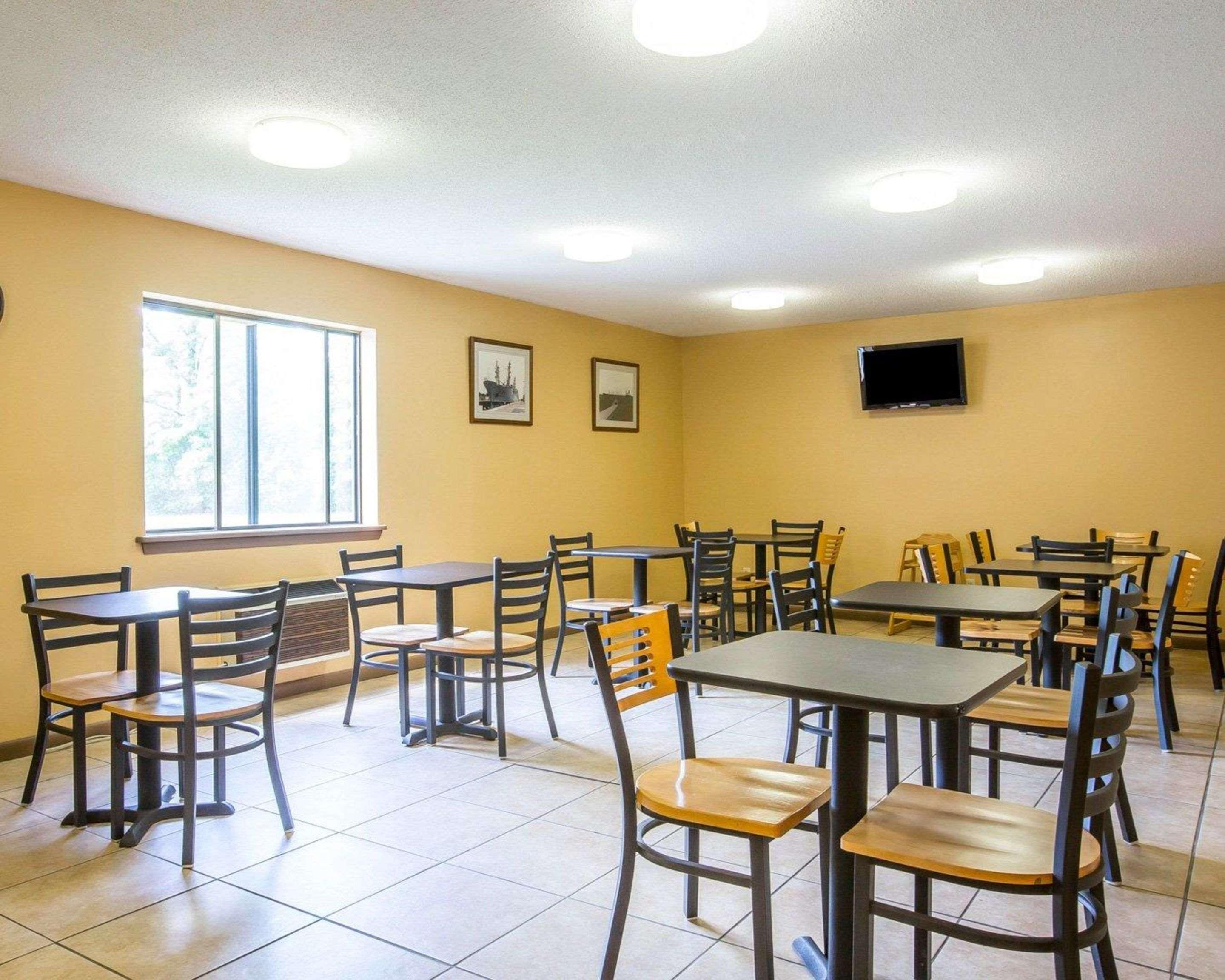 Surestay By Best Western Massena Luaran gambar