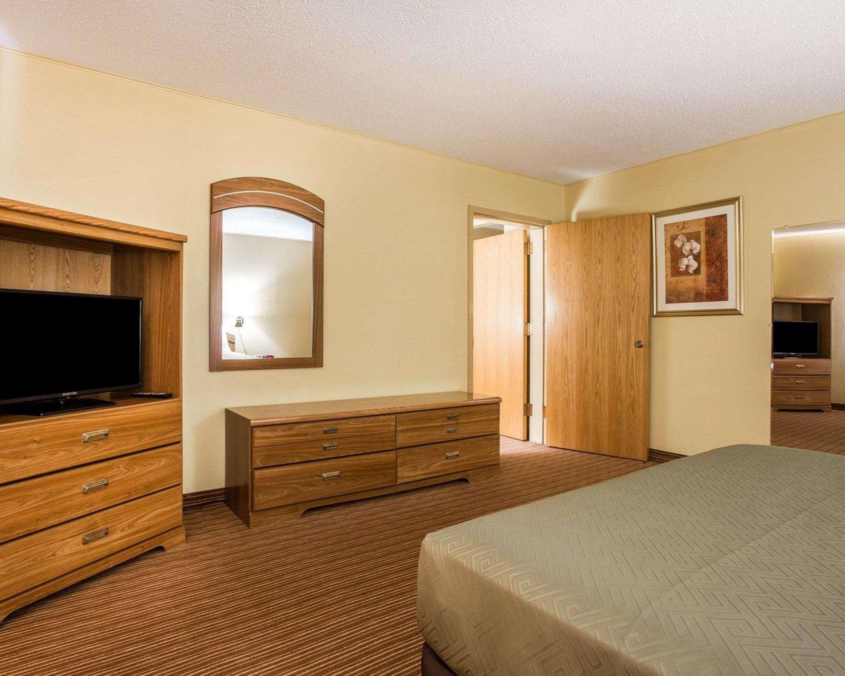 Surestay By Best Western Massena Luaran gambar
